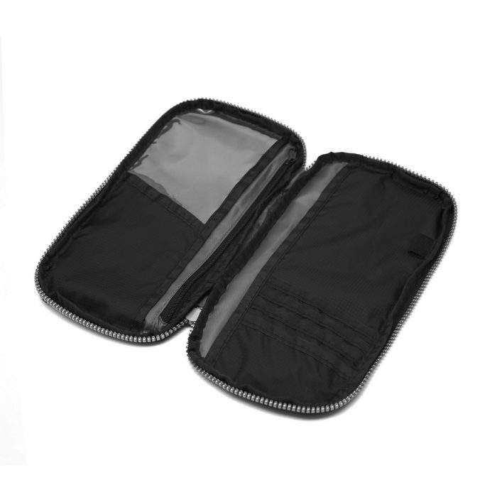 FT Passport Holder - Imagen 2